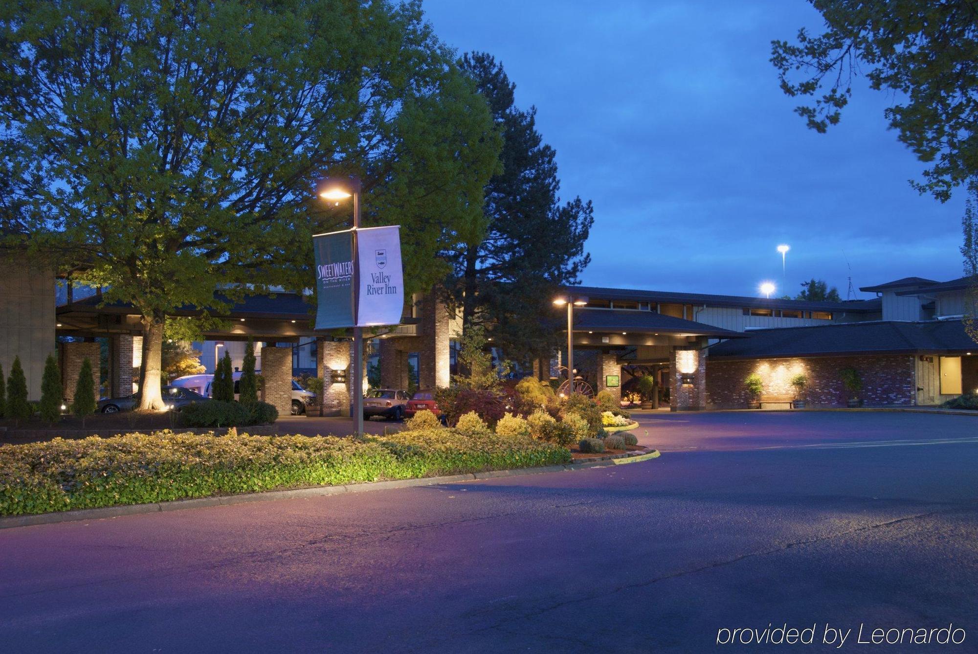 Valley River Inn Eugene Exterior foto